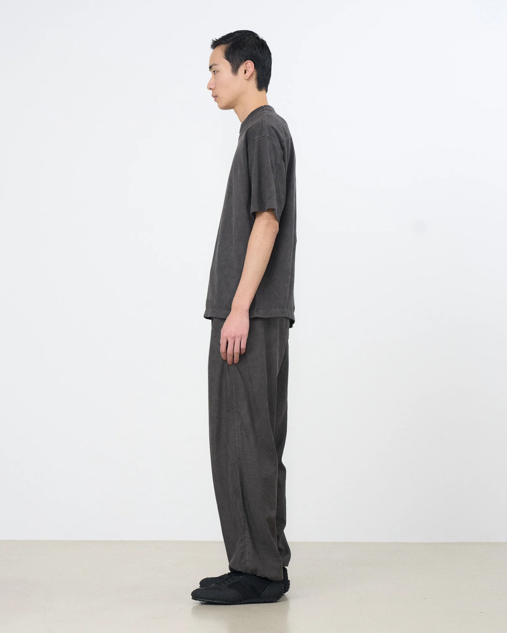 40/2 Organic Cotton Garment-Dyed YOKE T-shirt - Image 9
