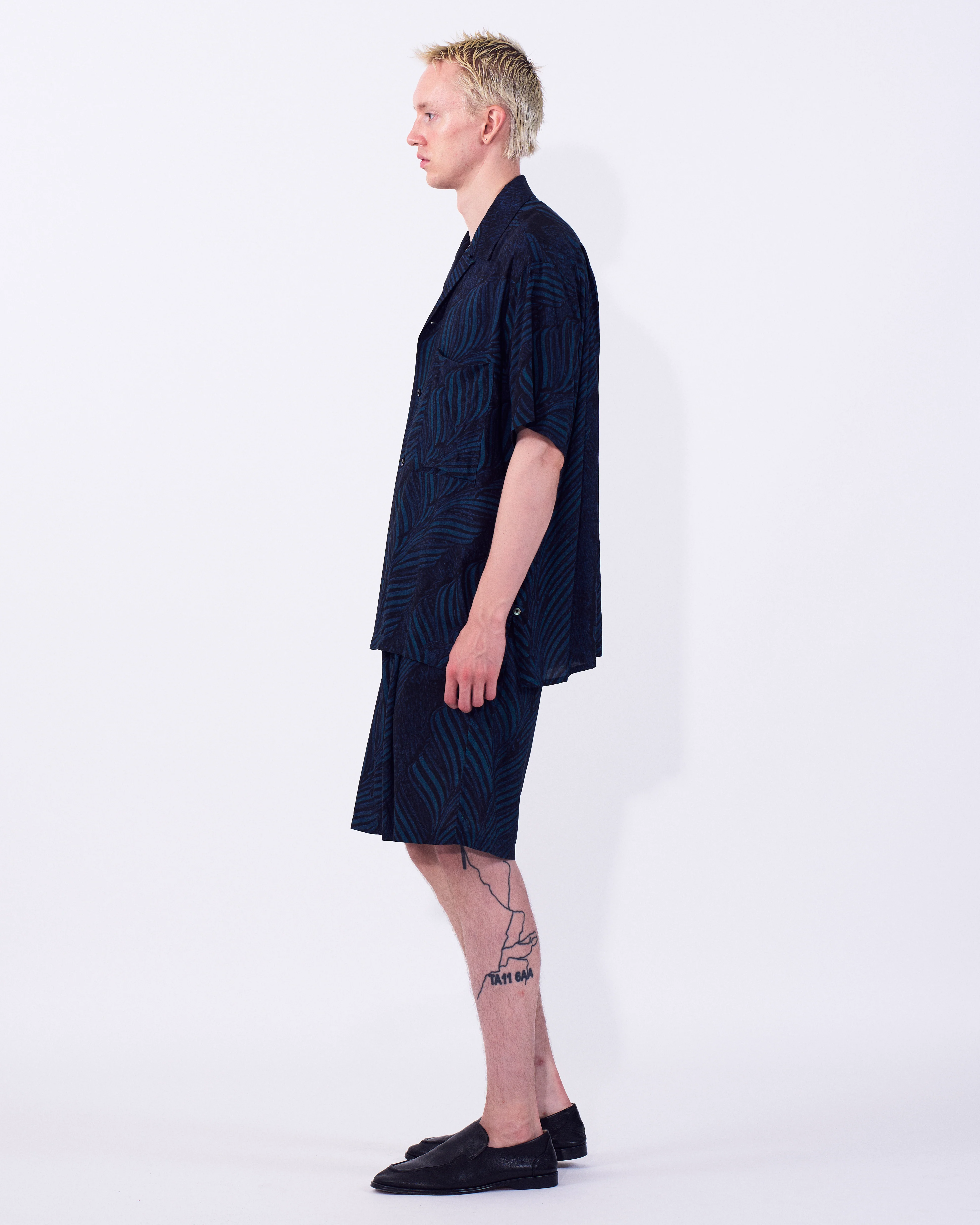 Leaf Pattern Printed Rayon 2Pleated Easy Shorts - Image 7