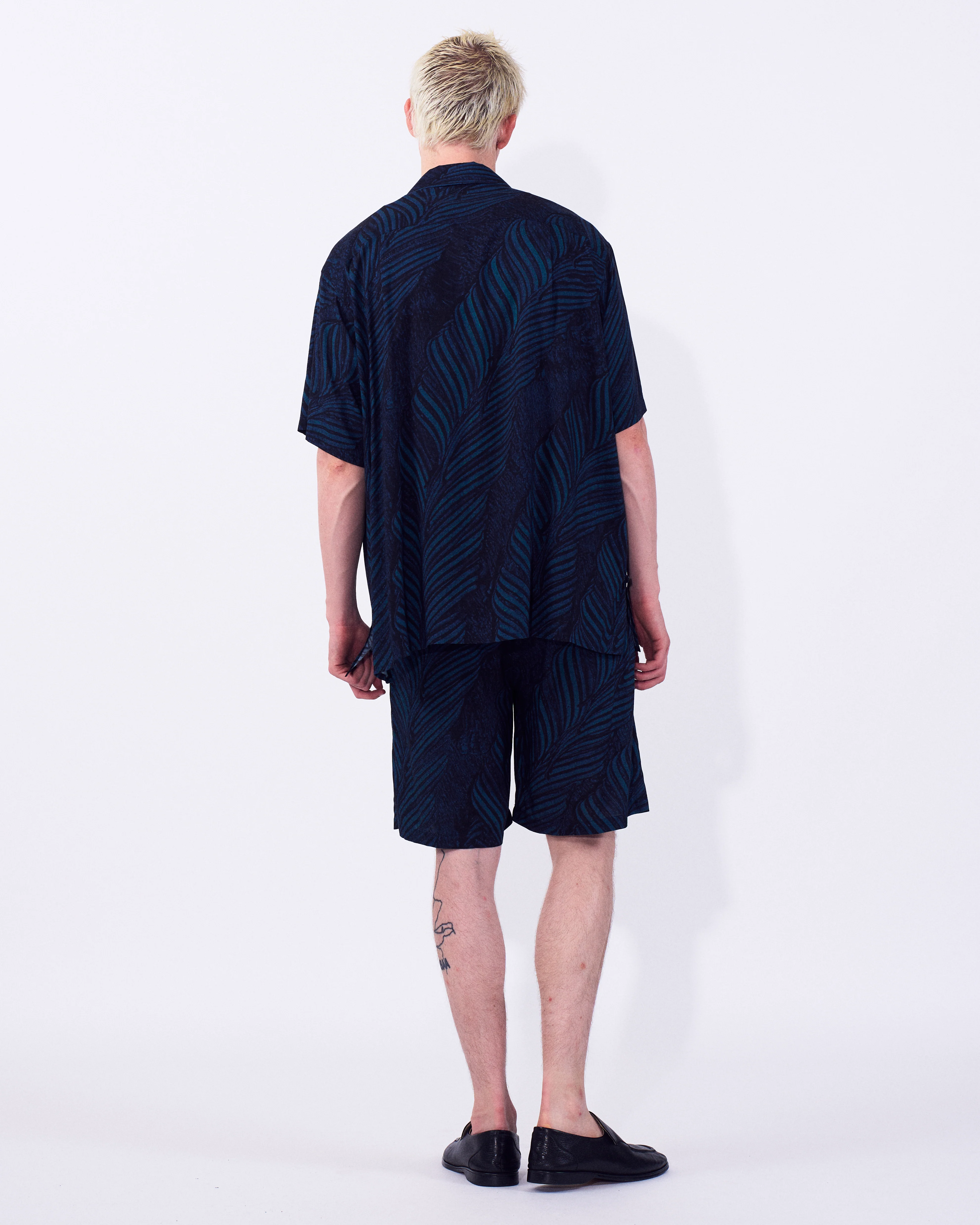 Leaf Pattern Printed Rayon 2Pleated Easy Shorts - Image 8