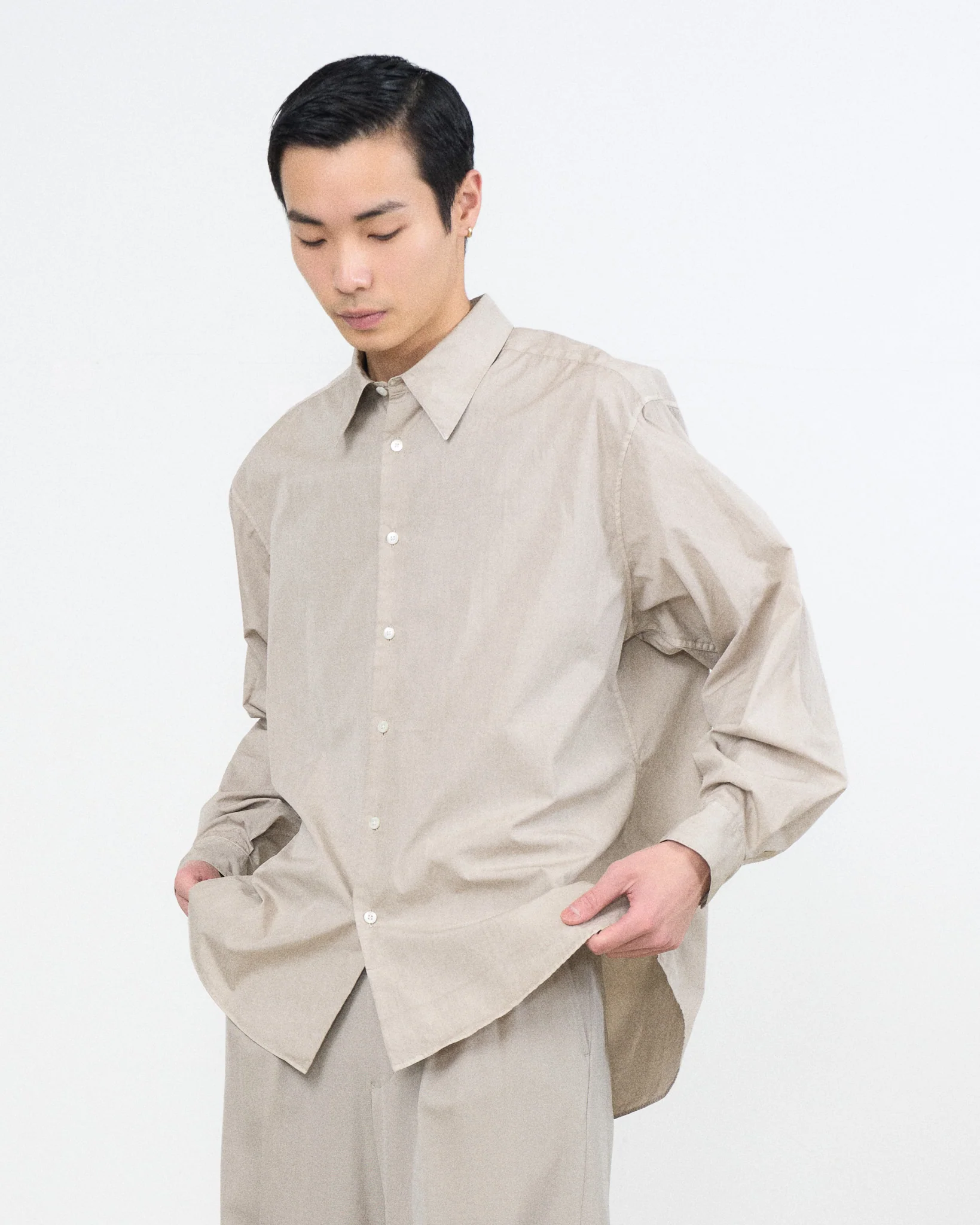 YOKE×Graphpaper Suvin Gold Cotton Poplin Pigment Dyed Regular Collar Shirt - Image 12