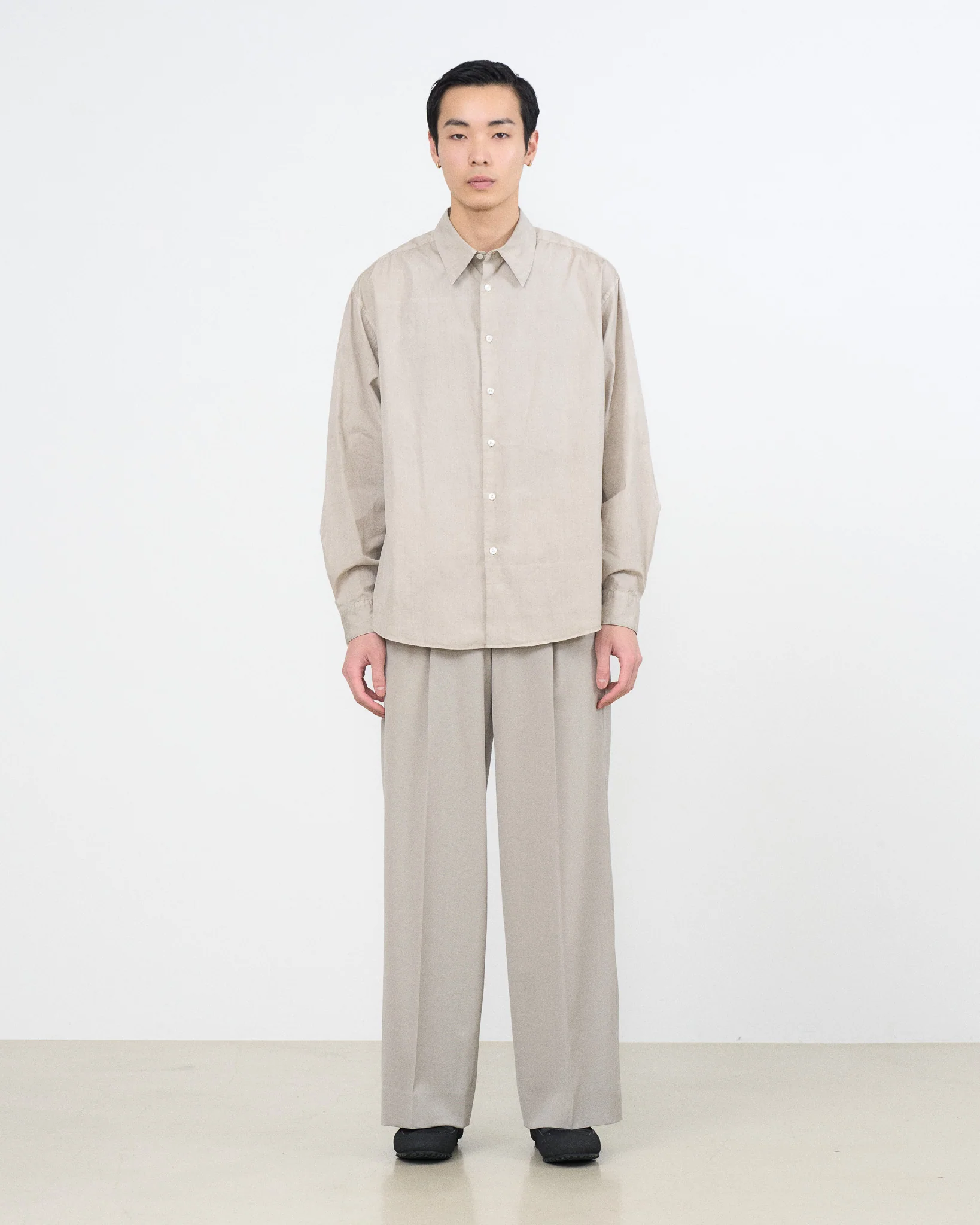 YOKE×Graphpaper Suvin Gold Cotton Poplin Pigment Dyed Regular Collar Shirt - Image 13