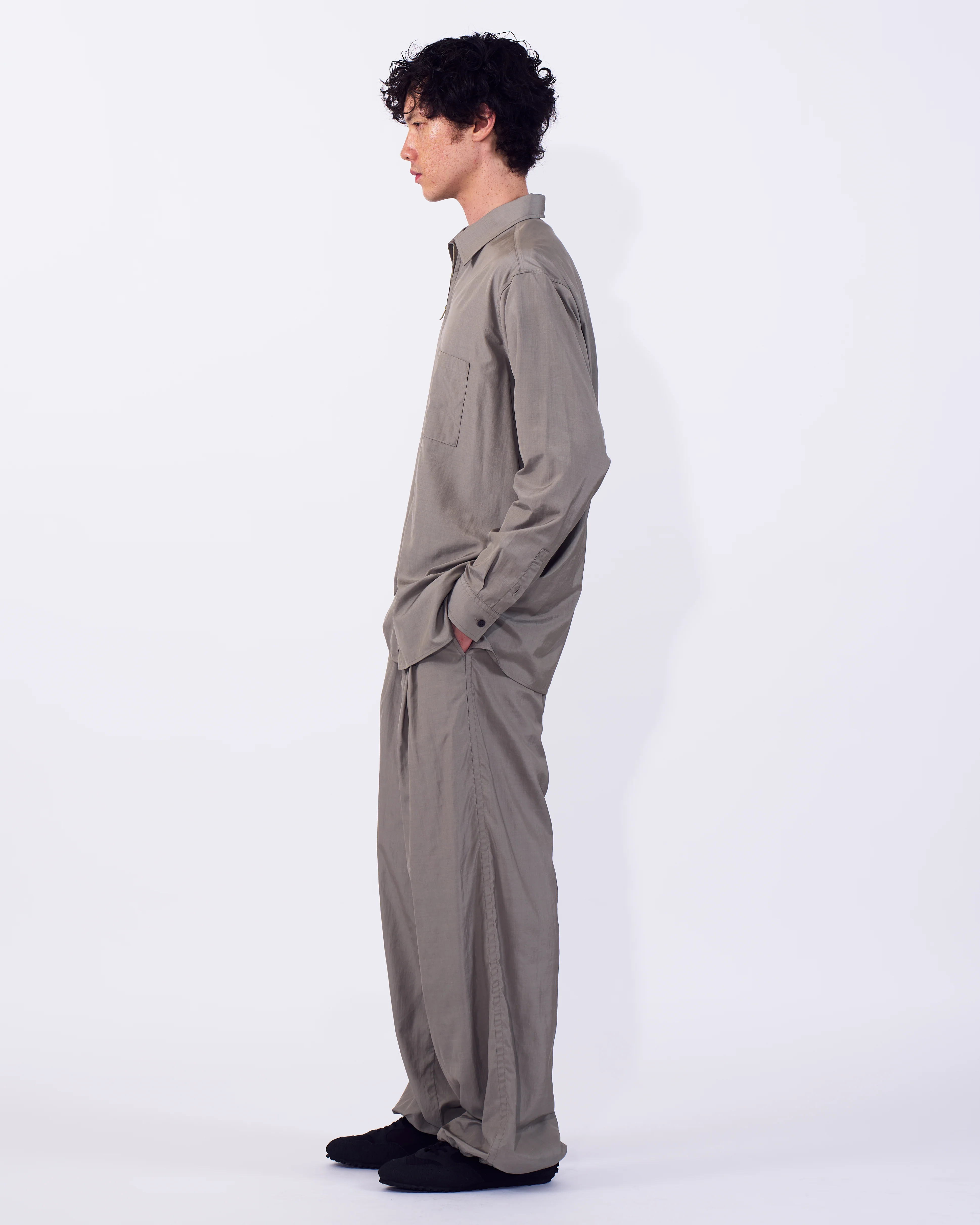 Silk Nylon 2Pleated Easy Pants - Image 3